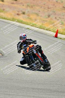 media/Apr-13-2025-TrackXperience (Sun) [[fb1ef998a6]]/Level 2 (Intermediate)/Turns 4 and 6 (Session 4)/